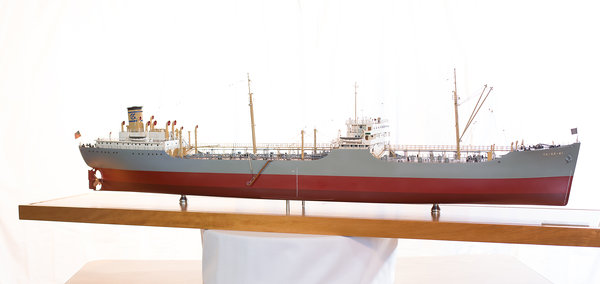 驚きの値段 2010.025.0001 T2 Tanker (USMMA ジャケット・アウター